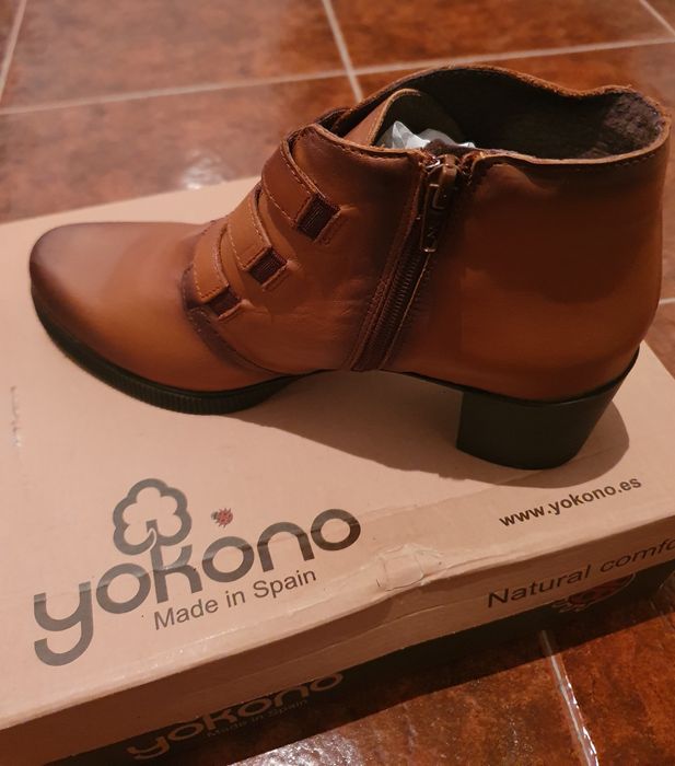 Botins de couro camel