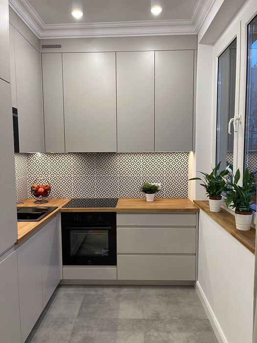 Plac Hallera, 2 pokoje po remoncie w kamienicy