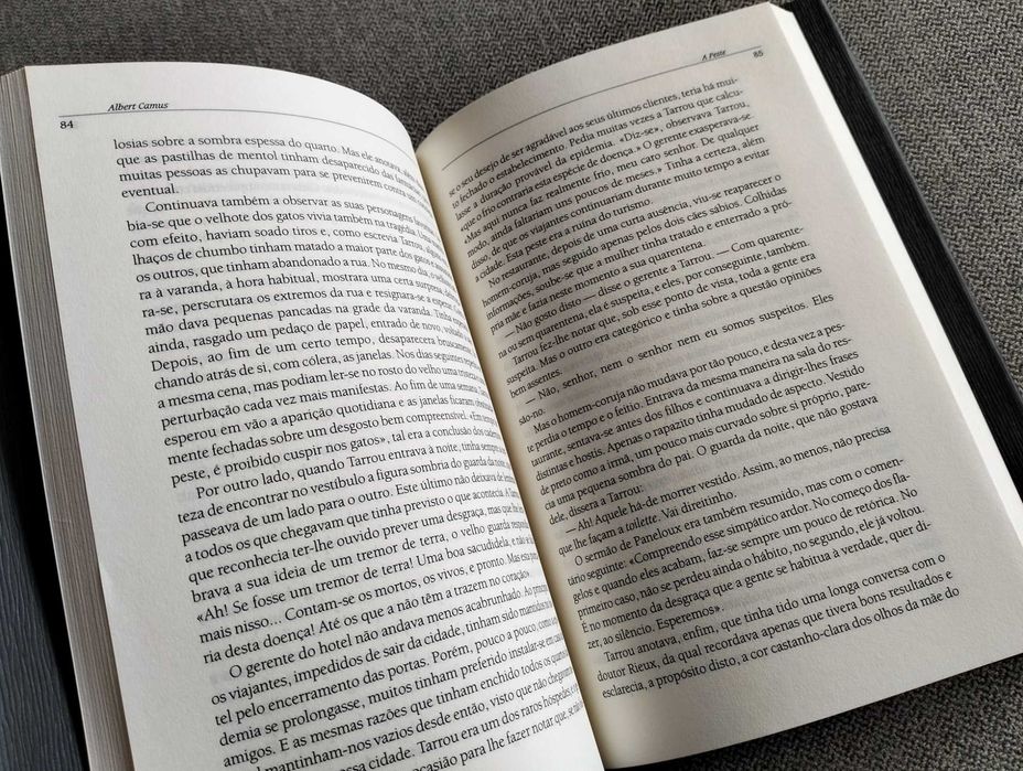 Livro "A peste" de Albert Camus