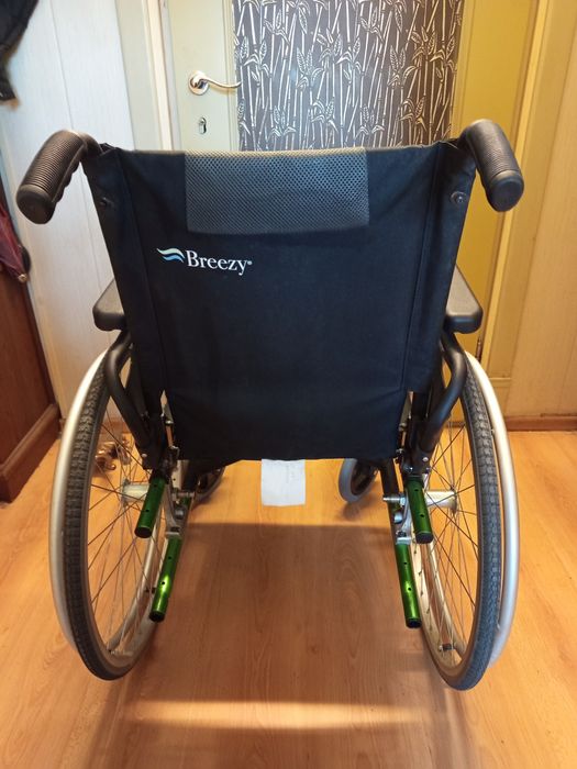Инвалидная коляска Breezy Style 44см. Облегченная, Новая.