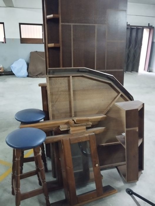 Móvel bar em bom estado 100€