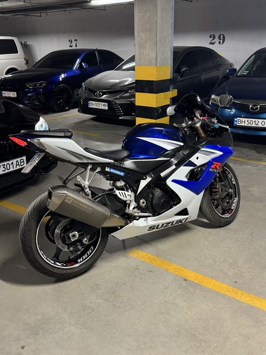 Suzuki gsxr 1000 k5 k6