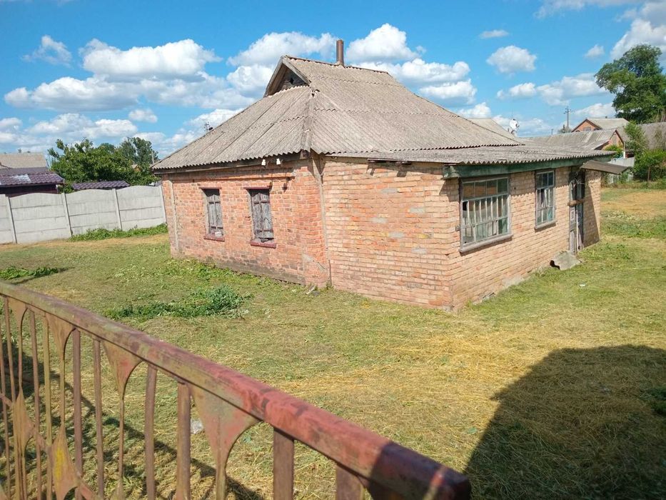 Продам жилий будинок.