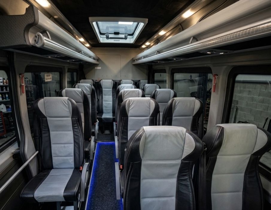 Bus, Autokar, Przewóz osób, wynajem lotniska, transfery, Warszawa