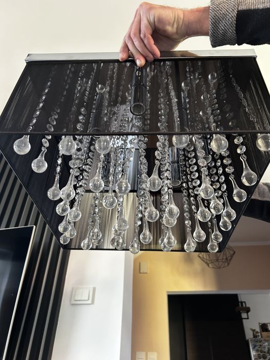 Kryształowy żyrandol