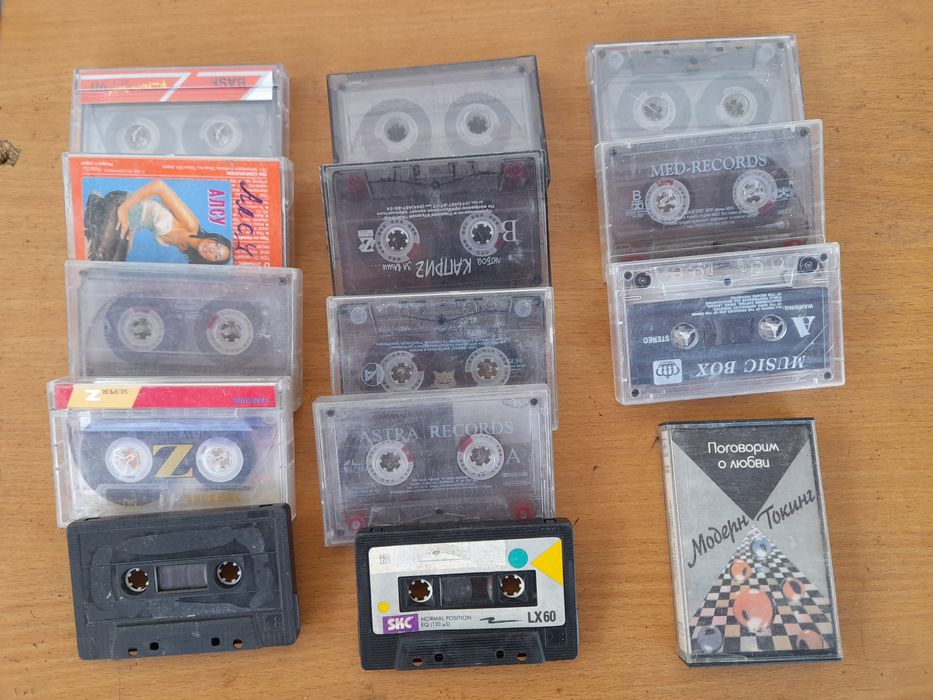 Аудіокасети (44 шт. 200 грн.)