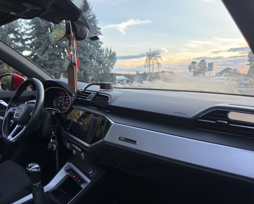 Audi q3 2022  od osoby prywatnej