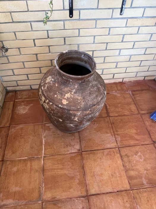 Pote Vaso olaria alentejana grande muito antigo em bom estado, possibidade de entrega