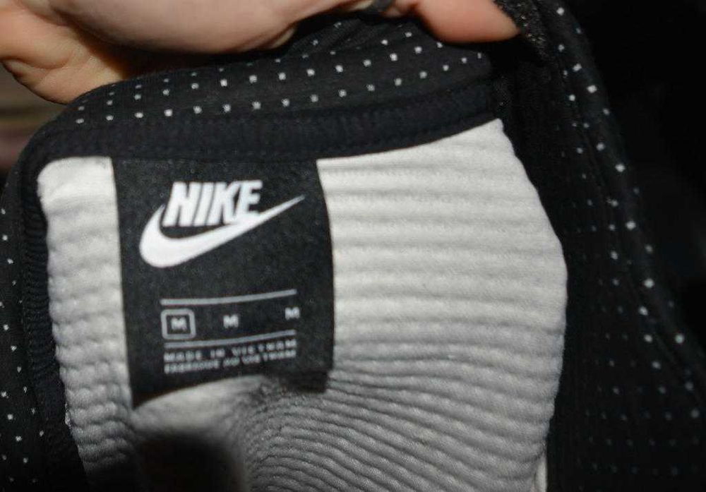 Luźna bluza Nike M