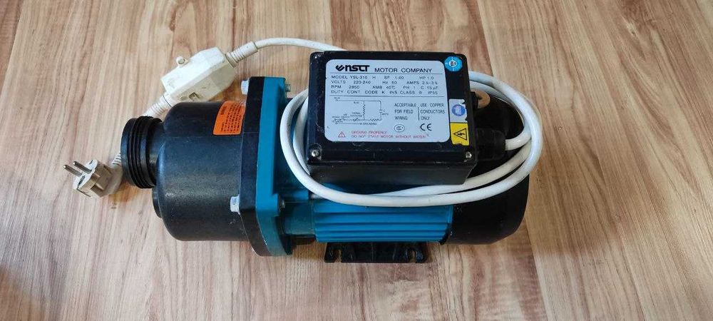 Самовсасывающий центробежный насос!!!