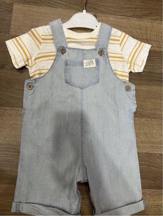 Комплект на хлопчика carters 18m, комбінезон шорти і футболка