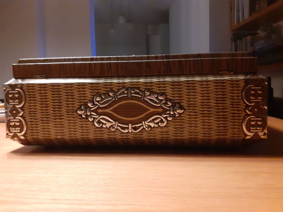 Caixa / Lata de coleção