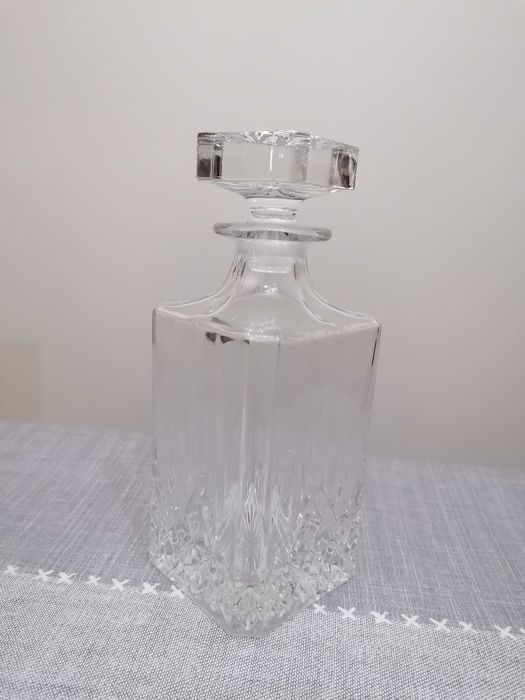 Glass Bottles/Decanters424291738259312642
