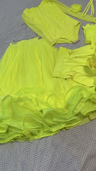 Сукня для бальних танців бейсік