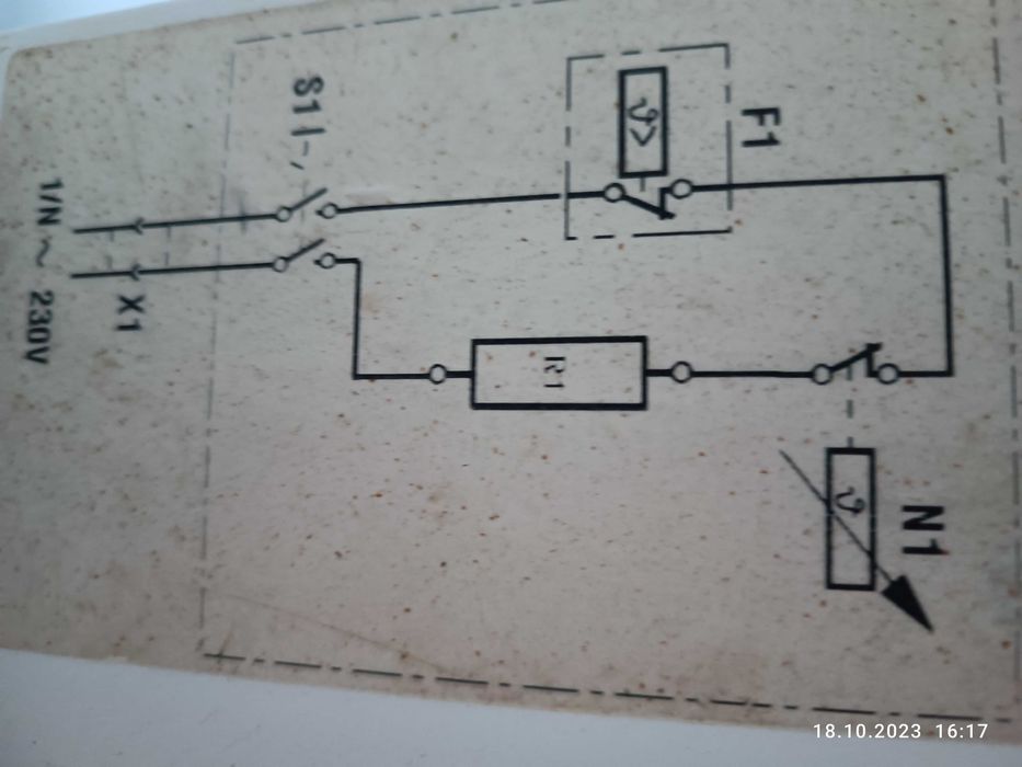Grzejniki elektryczne naścienne