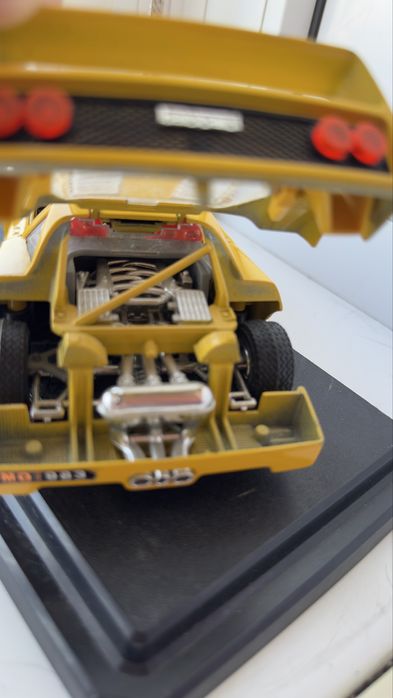 Модель Ферарі FERRARI F40 1987