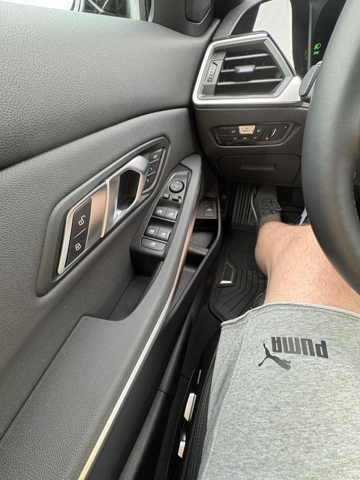 BMW 3 Series 2019 VIN 3MW5R7J02L8B23132 фото оголошення 20 з 24