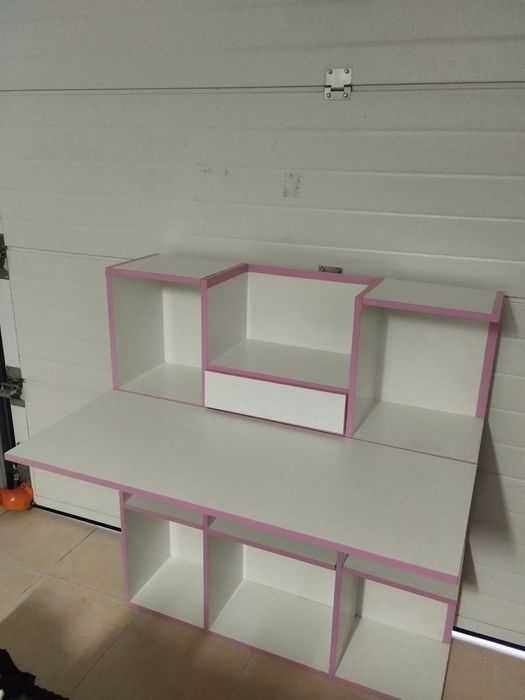 Estante / secretária versátil conversivel quarto criança