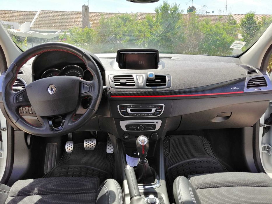 Renault Mégane Sport Tourer 1.6 dCi GT Line 130 CV 129000 NOVA