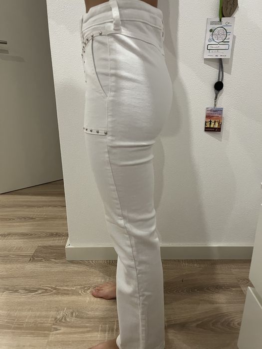 Zara jeans brancas com tachas | Estilo moderno