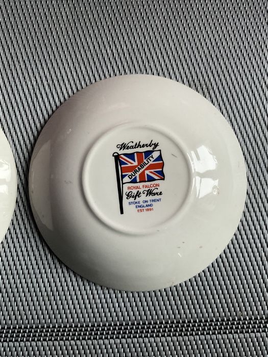 Talerzyki porcelanowe z motywem łowieckim/nowe