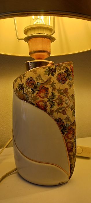 Dois Candeeiros de Mesa de Cabeceira ou iluminação de móvel de sala