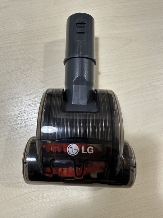 Турбощетка для мягкой мебели ковров LG