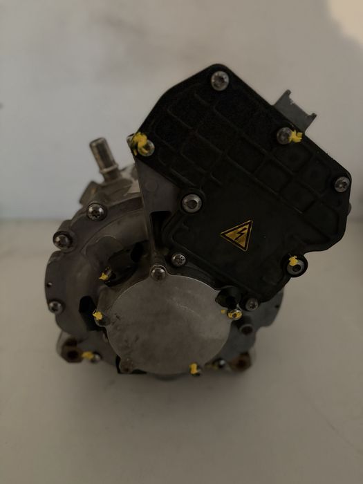 Alternador / isg volvo v60 hibrida plug. 36050604