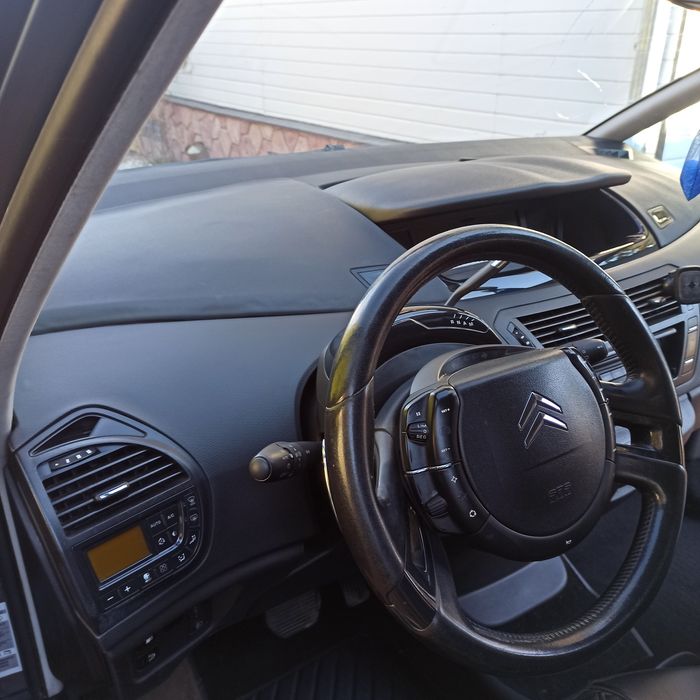 Продам Сітроен пікасо 2008 року 1,6 дизель