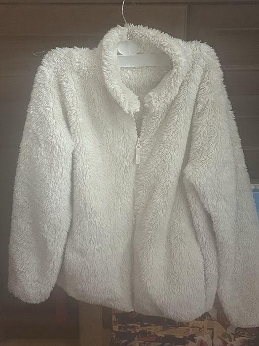 Тепла флісова кофта Teddy, молочного кольору