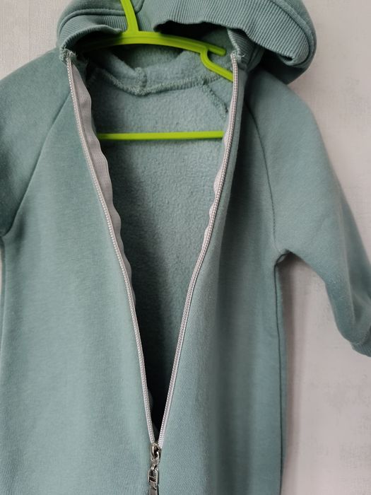 Теплый комбинезон, человечек