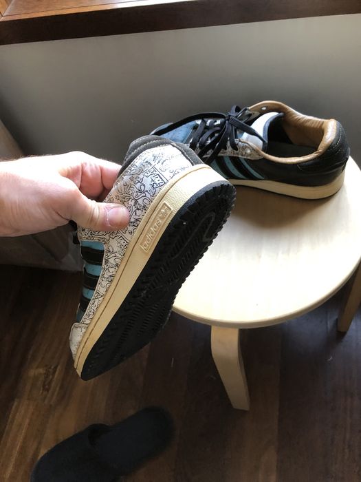 Sapatilhas adidas tamanho 42