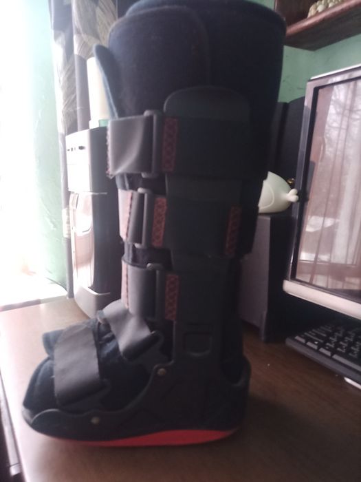 Ортез,чобіток,лангет