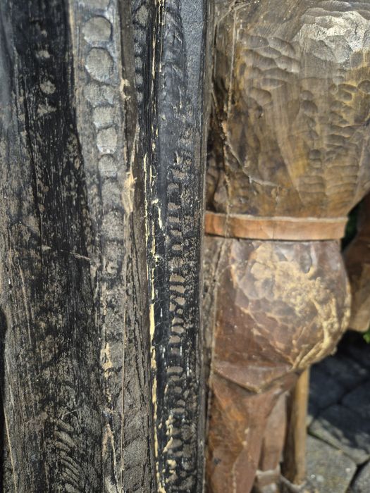 Duża rzeźba św Jana Bosko.