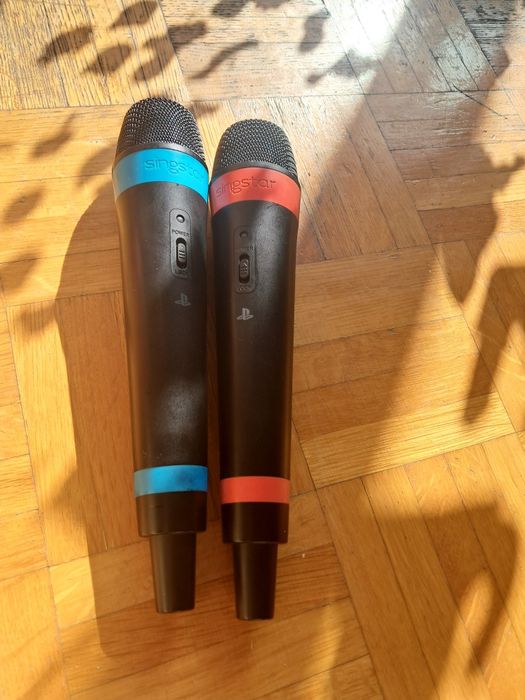 5€ Vendo 2 Micros da marca singstar avariados
