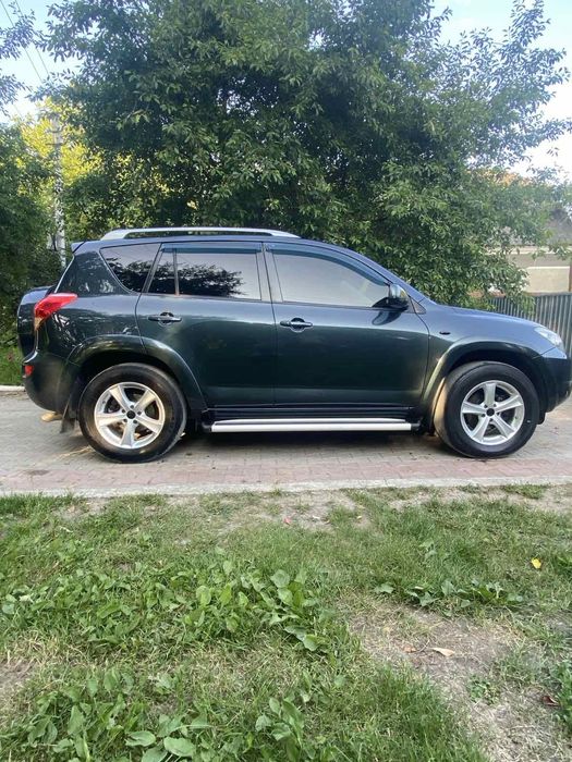 Toyota  RAV4 продам