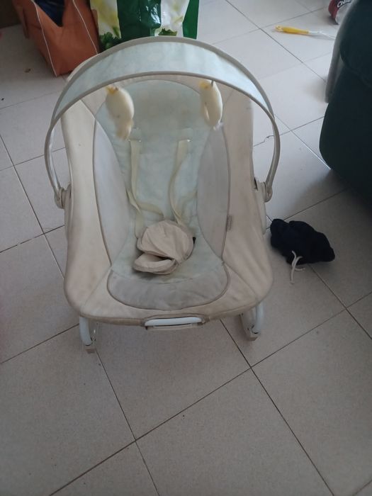 Espreguiçadeira de crianca da marca pre natal