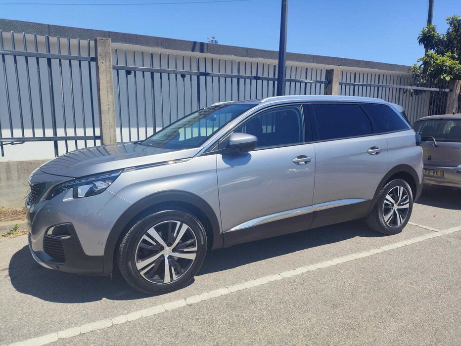 Peugeot 5008 1.5 BlueHDi Allure