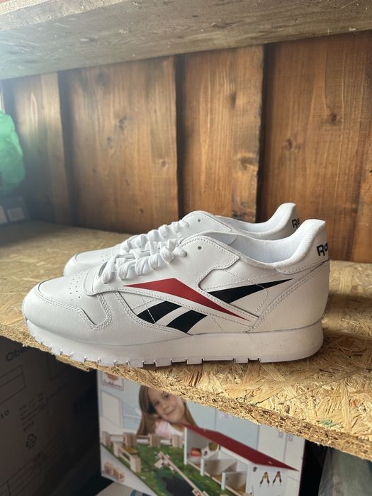 Reebok Classic FY2830 Оригінал чоловічі шкіряні кросівки Рібок