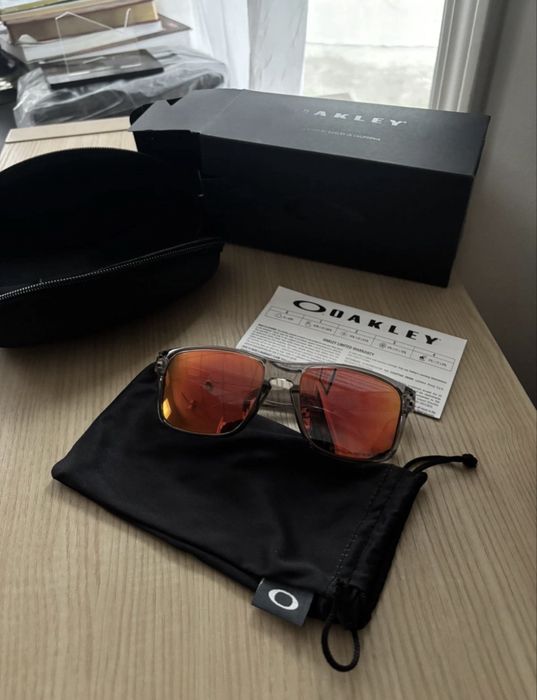 Oakley Holbrook Clear Frame/ Orange Lens оригінал ФОП 1 штука!