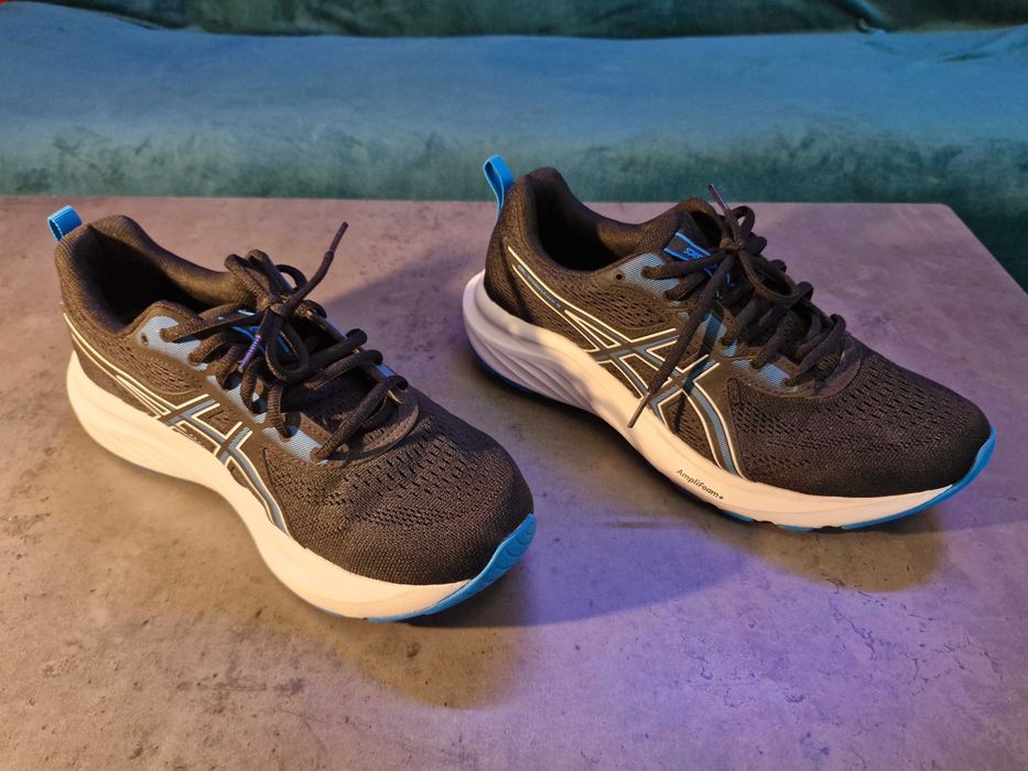 Buty do biegania ASICS Gel-Winhawk 5 [jak nowe]