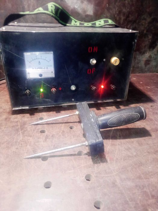 Зарядне + шокер.