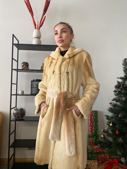 Роскошная норковая шуба длинная с капюшоном нафа Италия