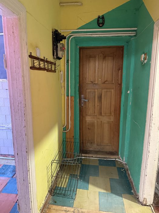 Продам 2-х кімнатну квартиру.