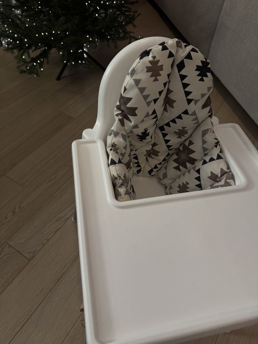 Стільчик для годування ikea з подушкою