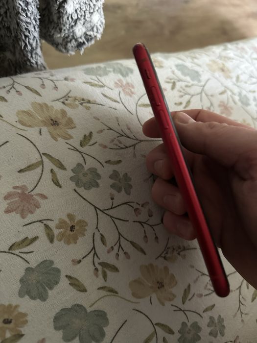 Айфон xr на 64г