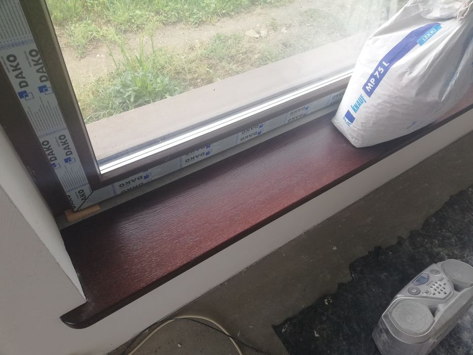 Parapety drewniane dąb jesion buk sosna Rustic Parapet Producent