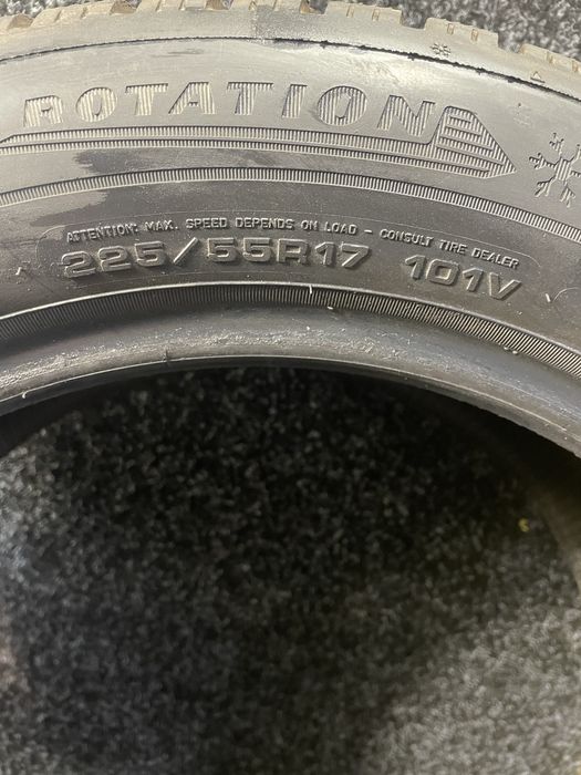 Dunlop 225/55R17 WINTER SPORT 5