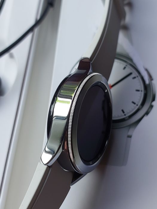 Смарт-годинник Samsung Watch 4 Classic 42мм Silver