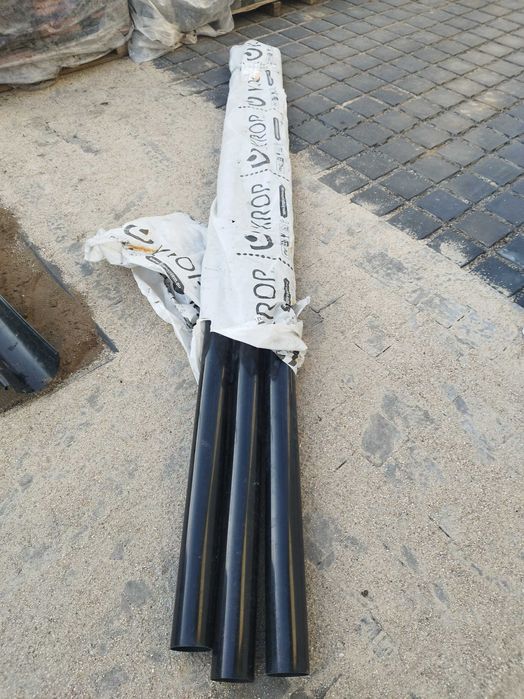 Sprzedam 3szt. RURA SPUSTOWA 90 3MB Krop PVC czarny